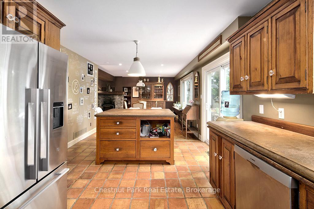 114 Clark Street, Blue Mountains, Ontario  N0H 1J0 - Photo 17 - X13624646