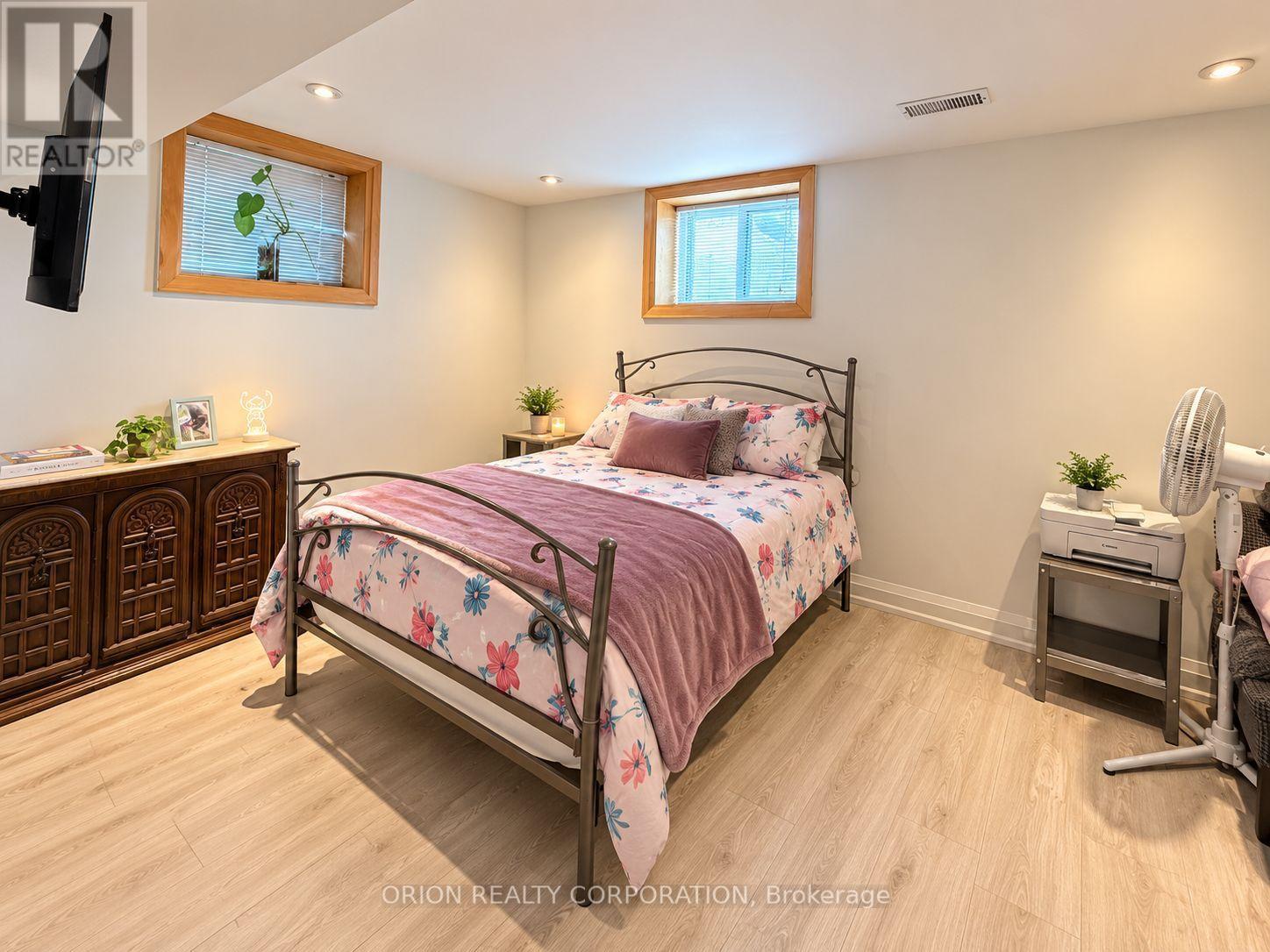 1267 Fisher Avenue, Burlington, Ontario  L7P 2L5 - Photo 37 - W13761146