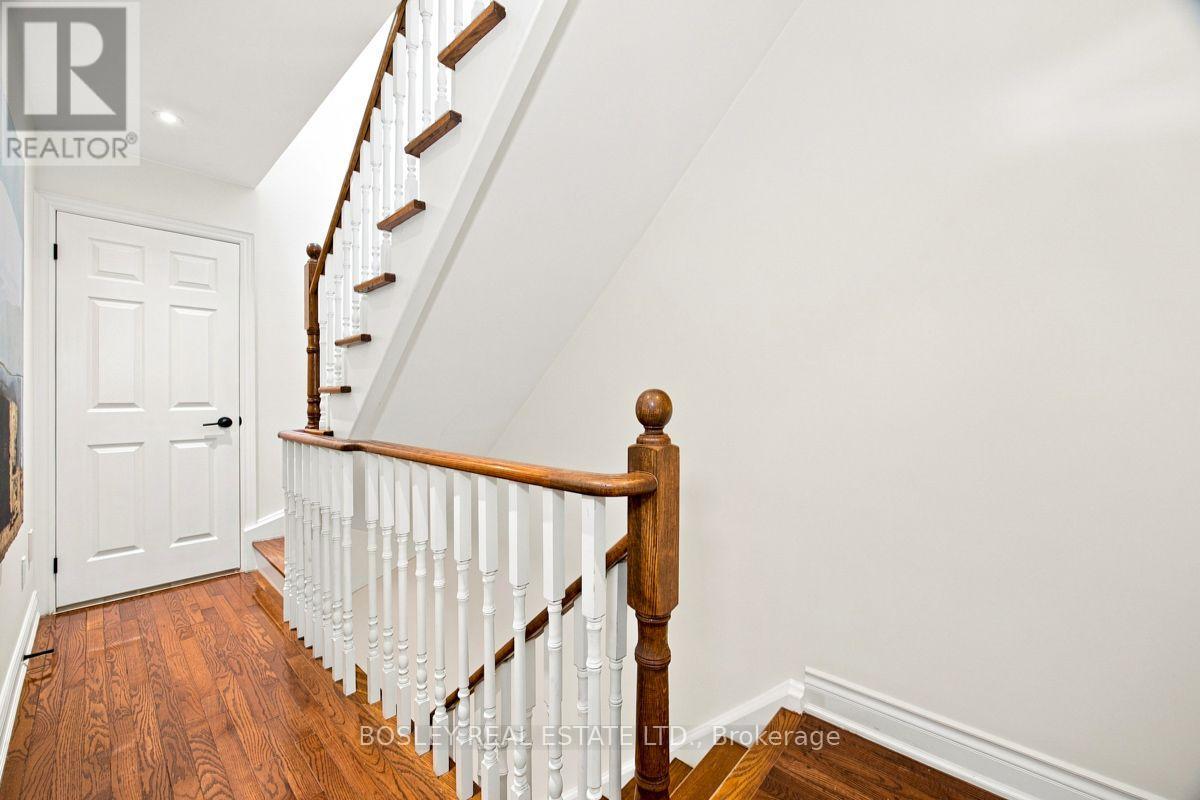 3 - 64 Old Mill Terrace, Toronto, Ontario  M8X 1A2 - Photo 29 - W13762486