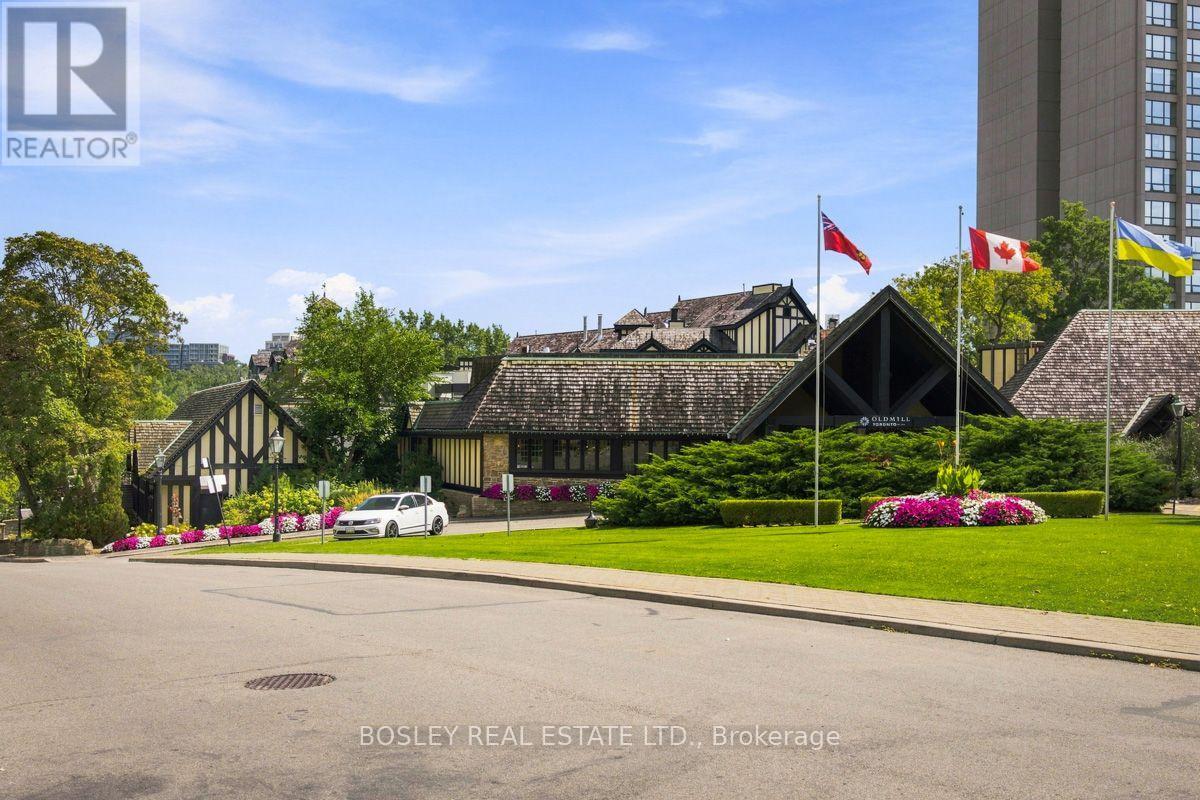 3 - 64 Old Mill Terrace, Toronto, Ontario  M8X 1A2 - Photo 47 - W13762486