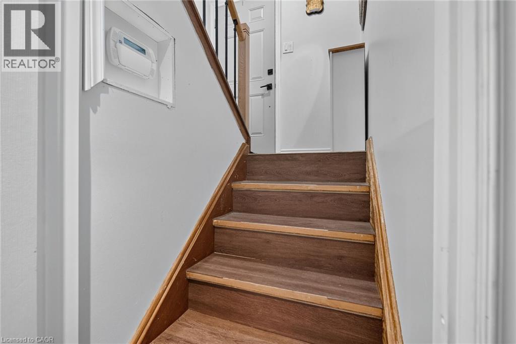 10 Krafty Court, Hamilton, Ontario  L9C 6R7 - Photo 27 - 40860309