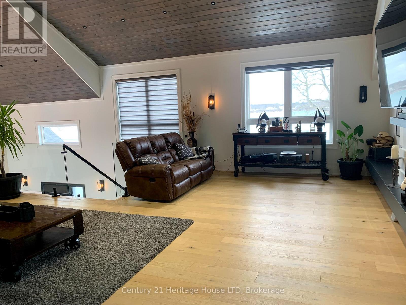 9785 Niagara River Parkway, Niagara Falls, Ontario  L2E 6S6 - Photo 19 - X13762680