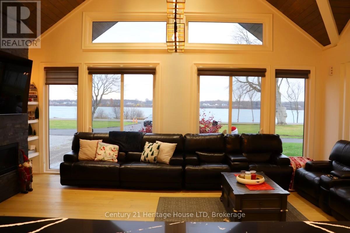 9785 Niagara River Parkway, Niagara Falls, Ontario  L2E 6S6 - Photo 32 - X13762680