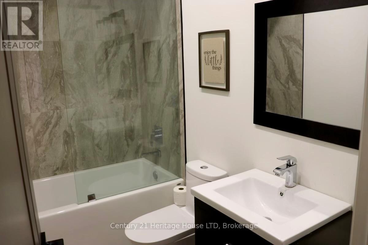 9785 Niagara River Parkway, Niagara Falls, Ontario  L2E 6S6 - Photo 36 - X13762680