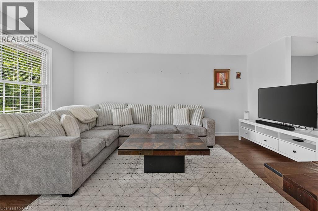 10 Krafty Court, Hamilton, Ontario  L9C 6R7 - Photo 12 - 40860309