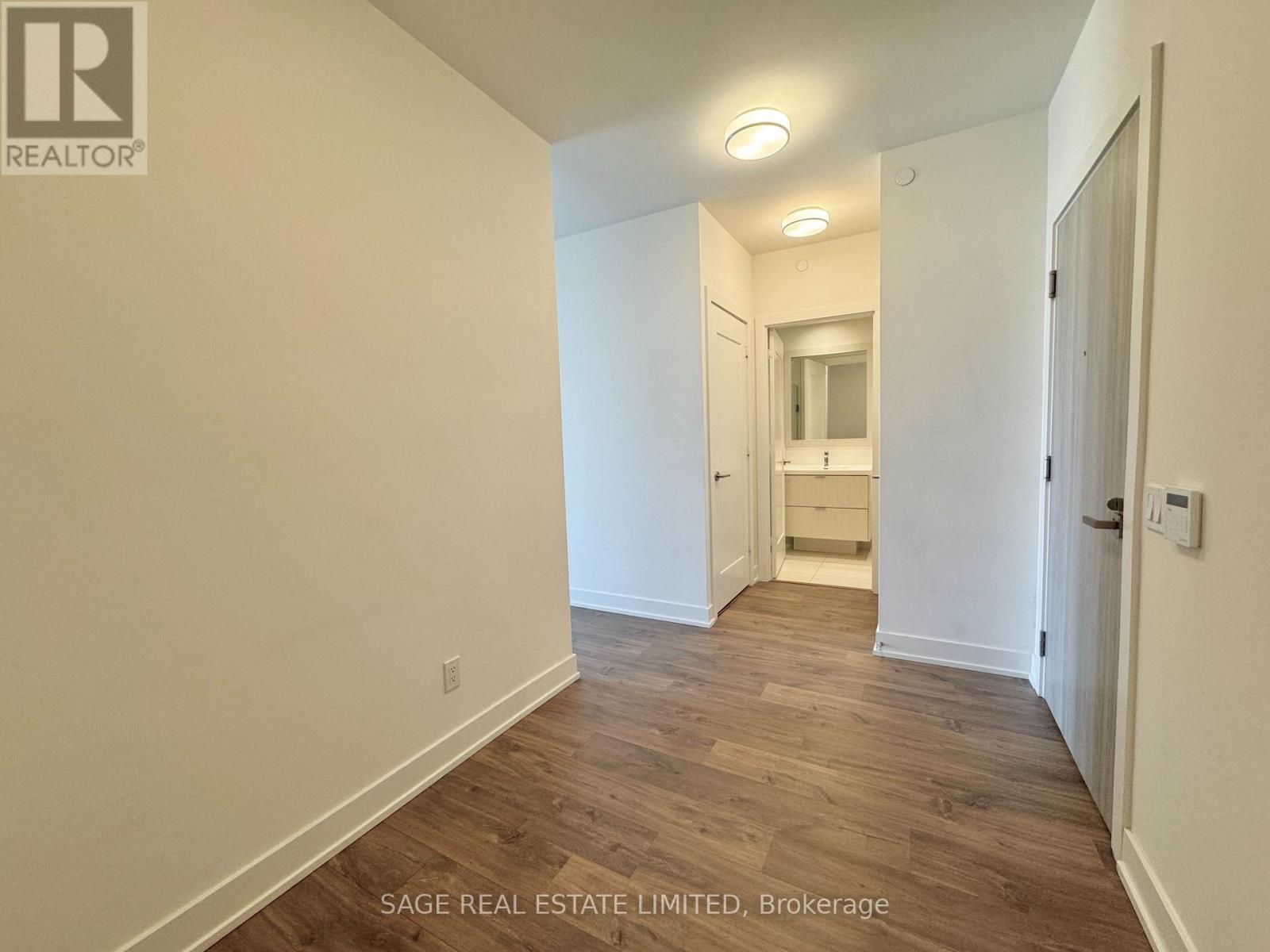 1111 - 80 Vanauley Street, Toronto, Ontario  M5T 0C9 - Photo 3 - C13762634