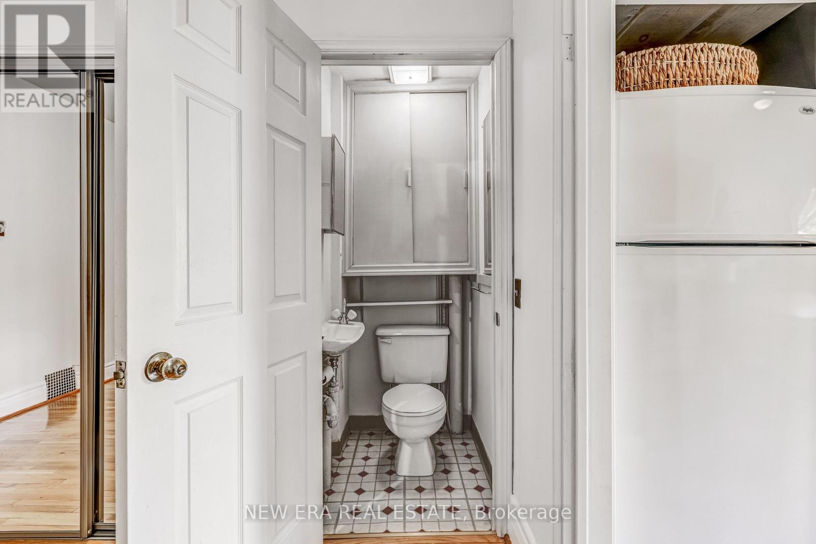393 Ossington Avenue, Toronto, Ontario  M6J 3A6 - Photo 14 - C13762708