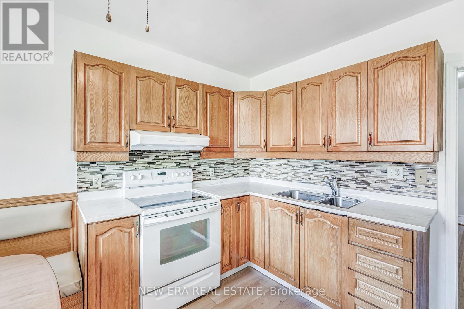 393 Ossington Avenue, Toronto, Ontario  M6J 3A6 - Photo 16 - C13762708