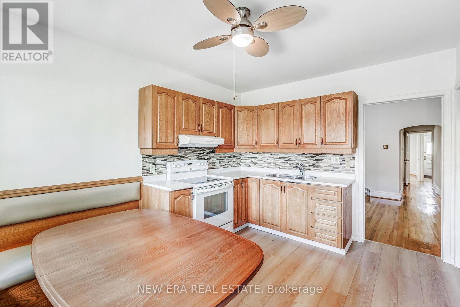 393 Ossington Avenue, Toronto, Ontario  M6J 3A6 - Photo 17 - C13762708