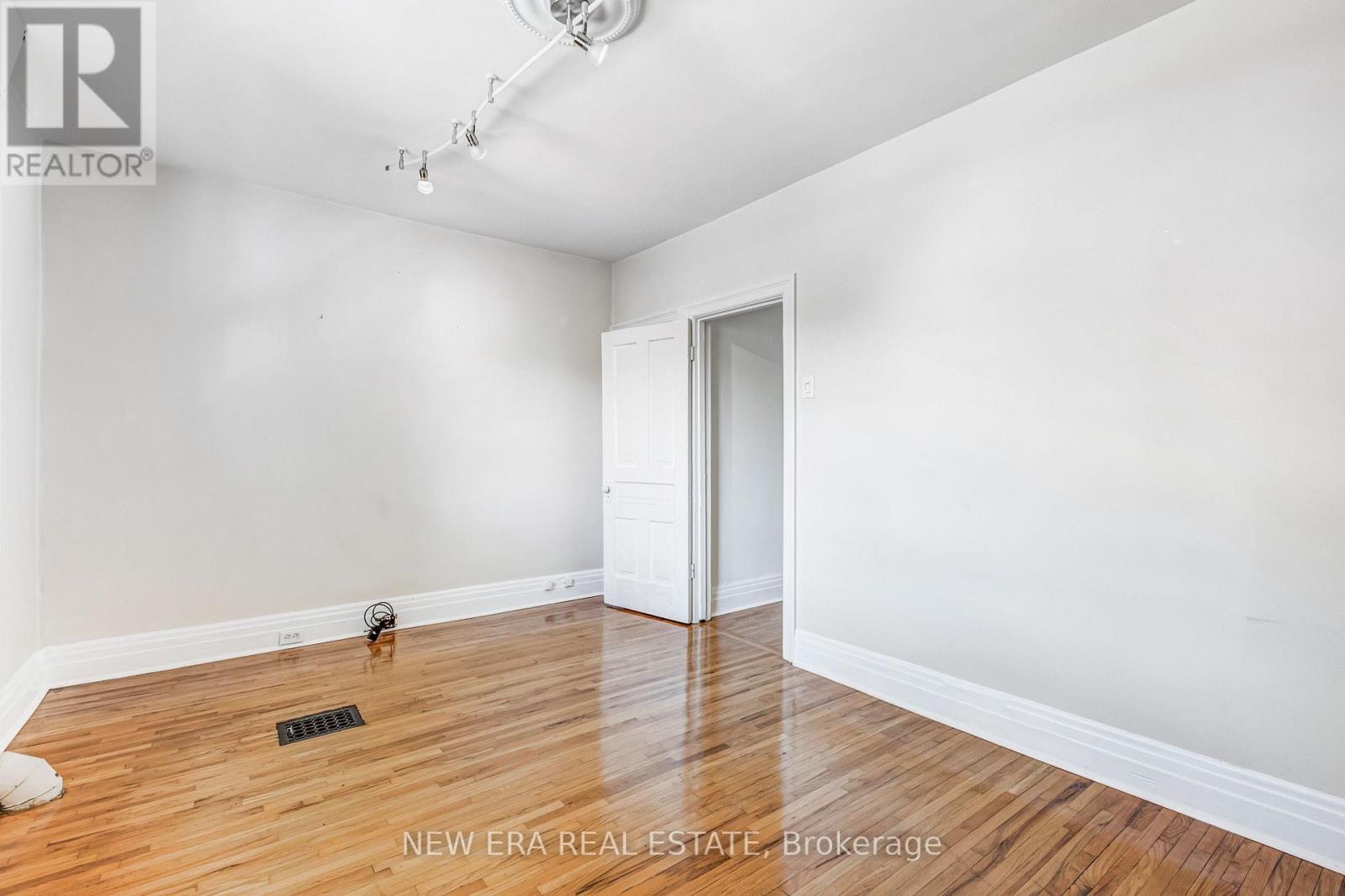 393 Ossington Avenue, Toronto, Ontario  M6J 3A6 - Photo 29 - C13762708