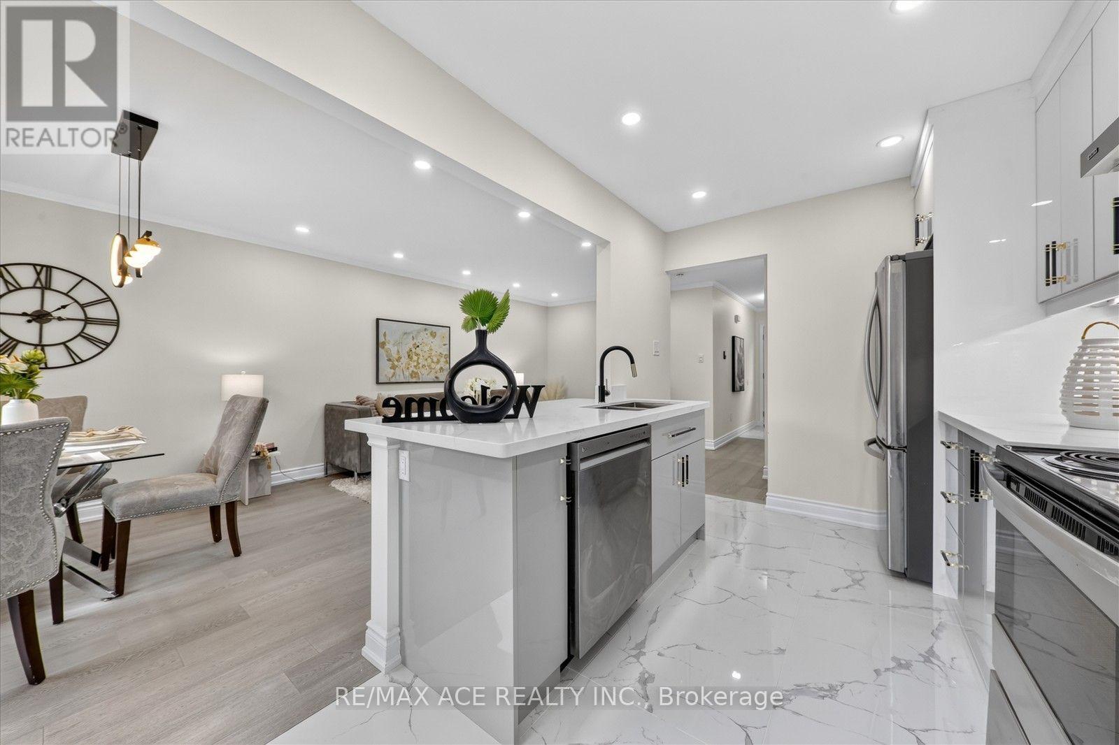 101 Greenfield Crescent, Whitby, Ontario  L1N 7G2 - Photo 17 - E13762698