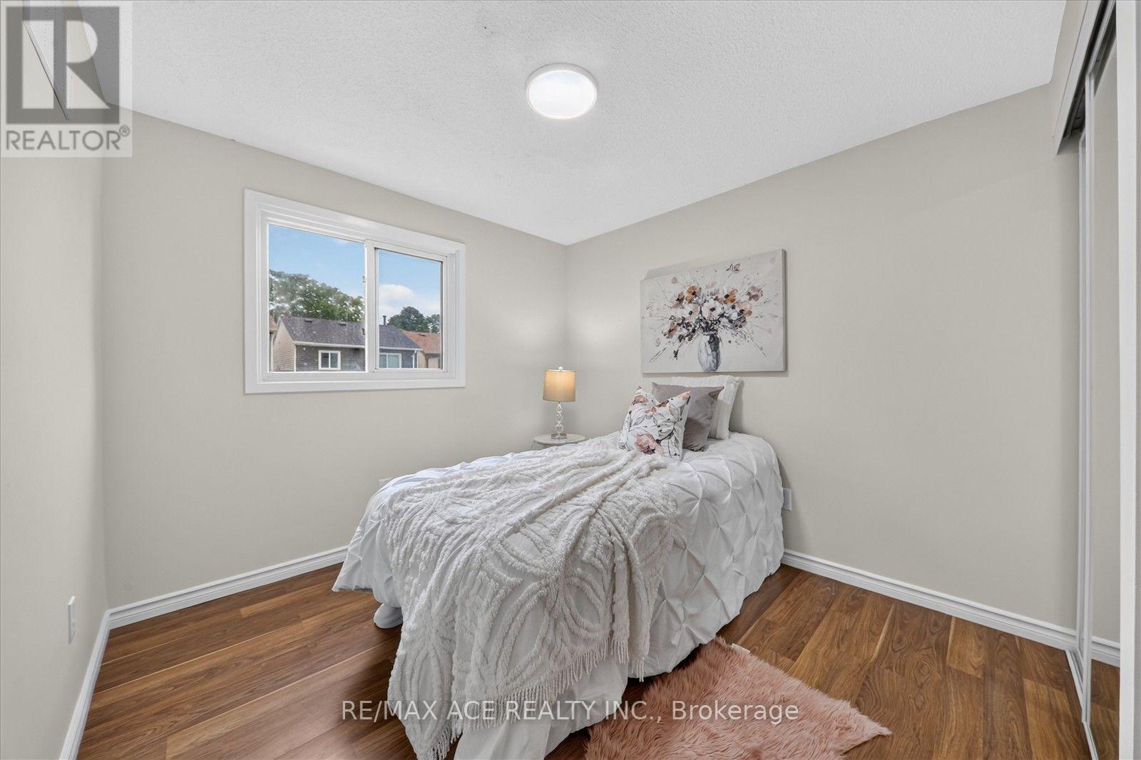 101 Greenfield Crescent, Whitby, Ontario  L1N 7G2 - Photo 22 - E13762698