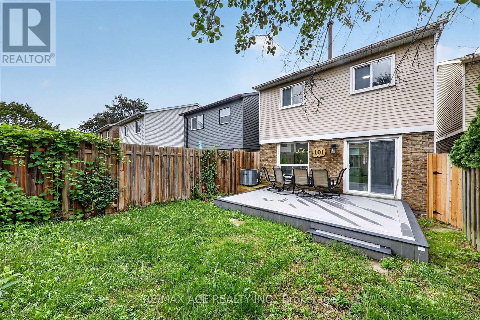 101 Greenfield Crescent, Whitby, Ontario  L1N 7G2 - Photo 35 - E13762698