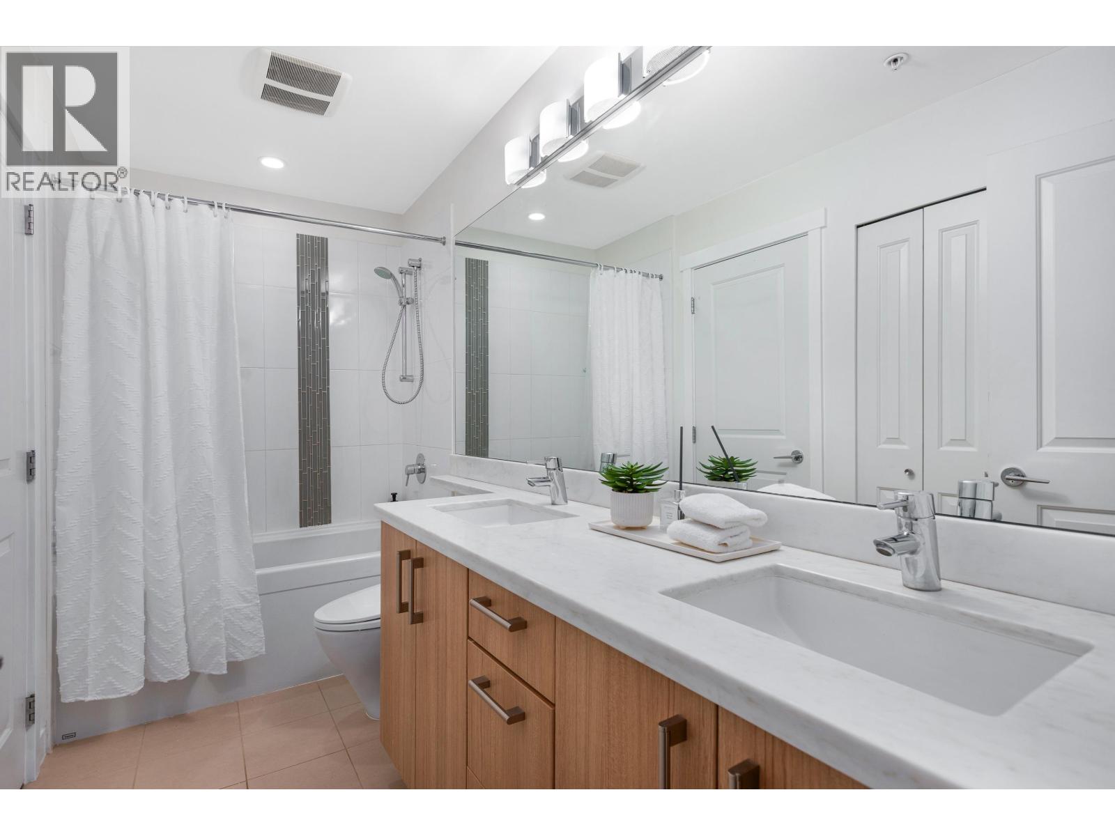 113 119 W 22nd Street, North Vancouver, British Columbia  V7M 0B4 - Photo 12 - R3163322