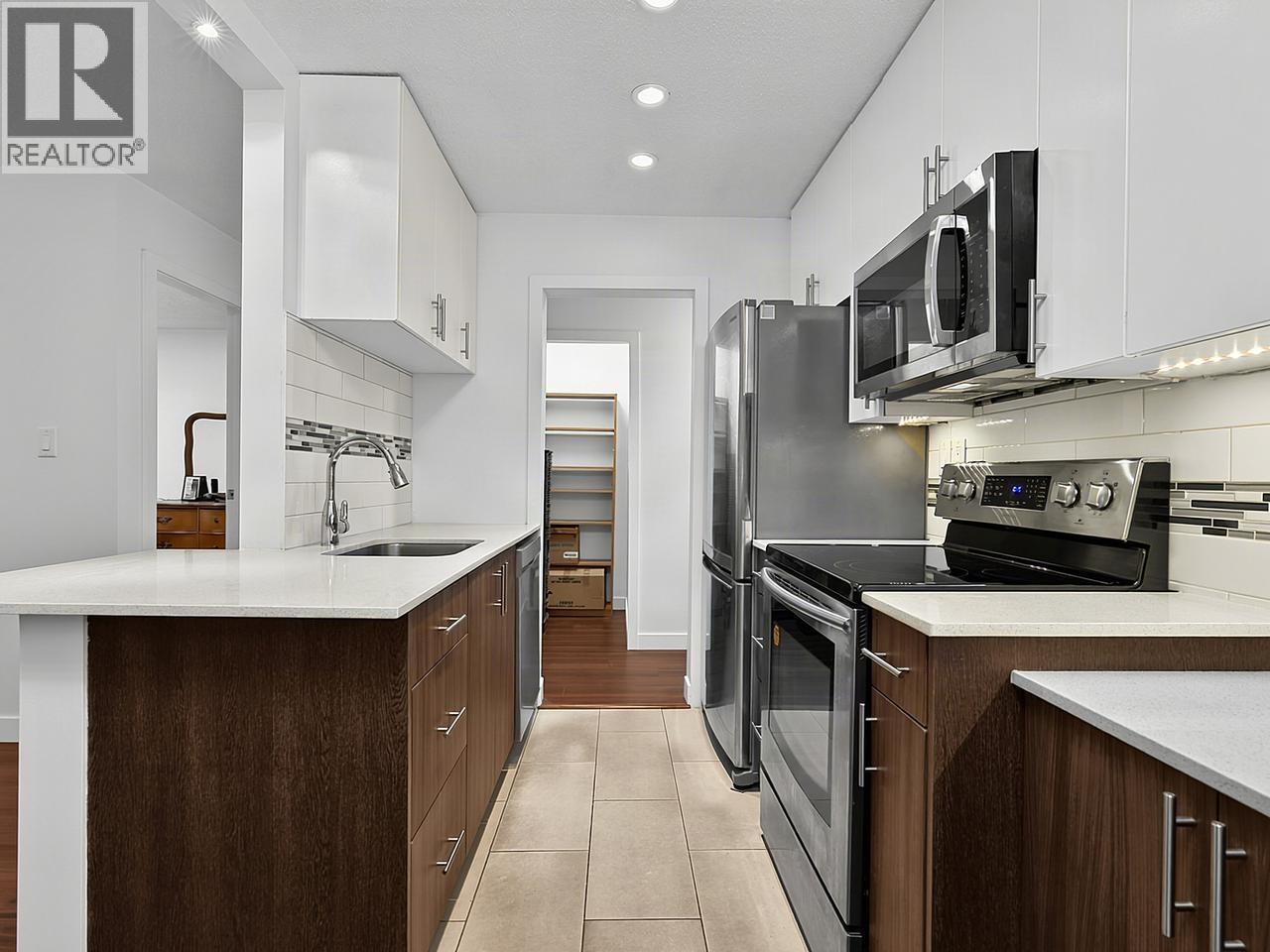 101 750 E 7th Avenue, Vancouver, British Columbia  V5T 4H5 - Photo 3 - R3163342