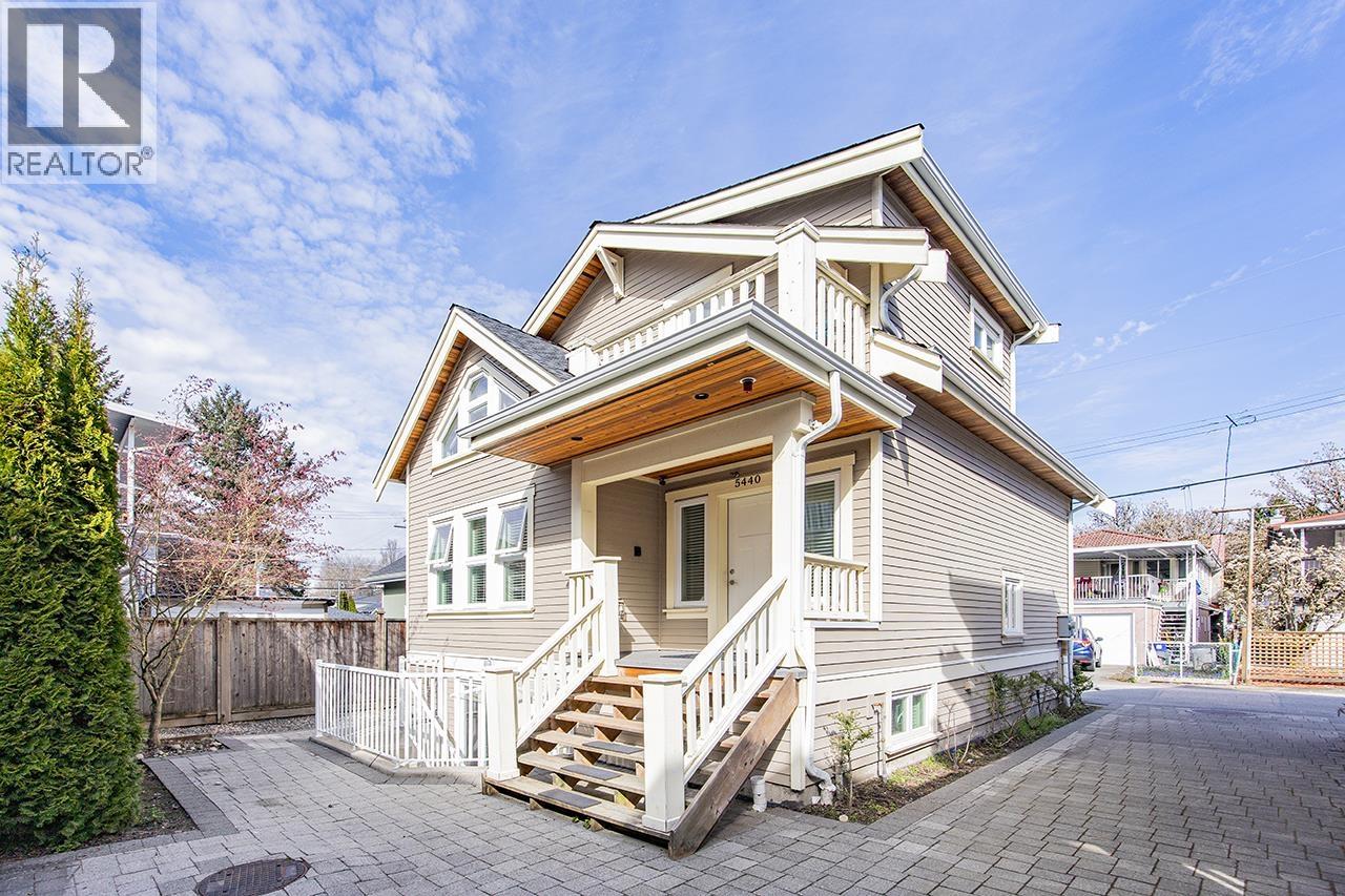 5440 RHODES STREET, vancouver, British Columbia