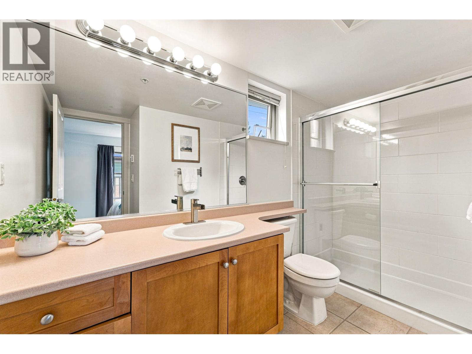 19 3737 Pender Street, Burnaby, British Columbia  V5C 2L2 - Photo 19 - R3163360