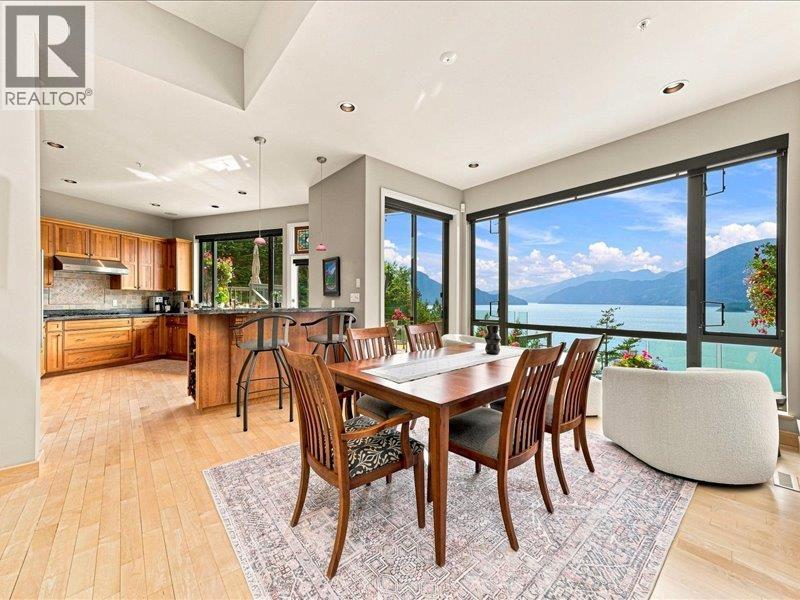 108 Furry Creek Drive, West Vancouver, British Columbia  V8B 1A3 - Photo 6 - R3163347