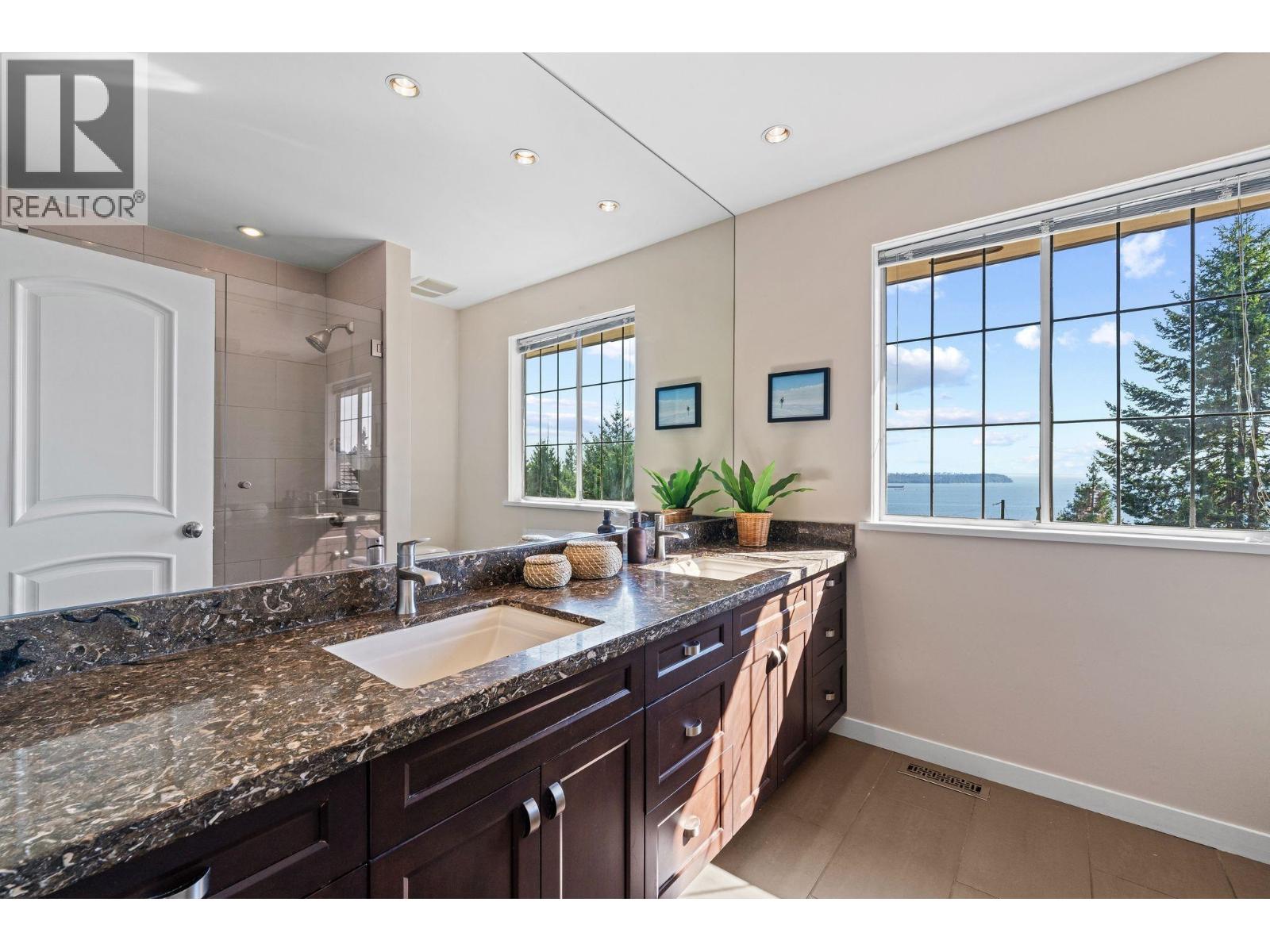 3845 Southridge Avenue, West Vancouver, British Columbia  V7V 3H9 - Photo 23 - R3163380