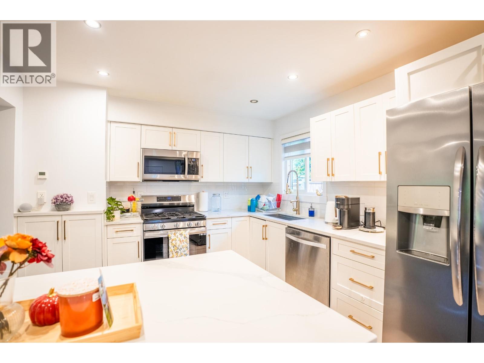 20955 118 Avenue, Maple Ridge, British Columbia  V2X 2M6 - Photo 6 - R3163405