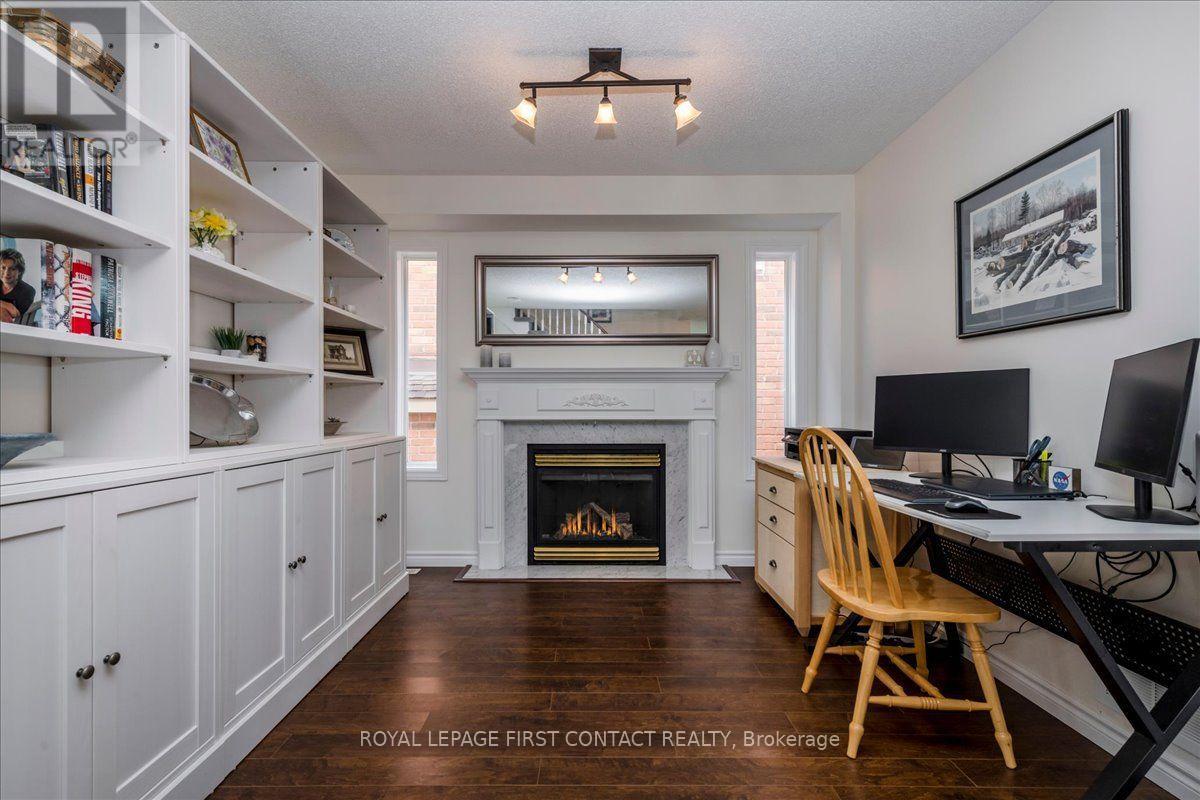 15 Sherwood Court, Barrie (Northwest), Ontario  L4N 9V2 - Photo 13 - S13762608