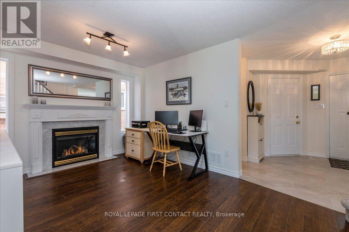 15 Sherwood Court, Barrie (Northwest), Ontario  L4N 9V2 - Photo 14 - S13762608