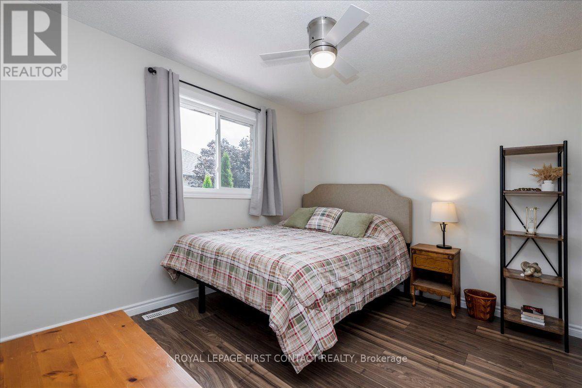 15 Sherwood Court, Barrie (Northwest), Ontario  L4N 9V2 - Photo 22 - S13762608