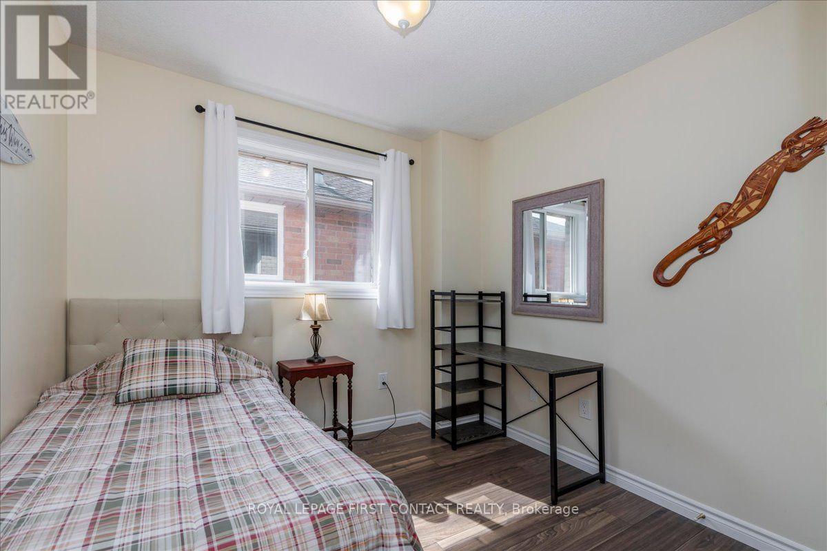 15 Sherwood Court, Barrie (Northwest), Ontario  L4N 9V2 - Photo 23 - S13762608