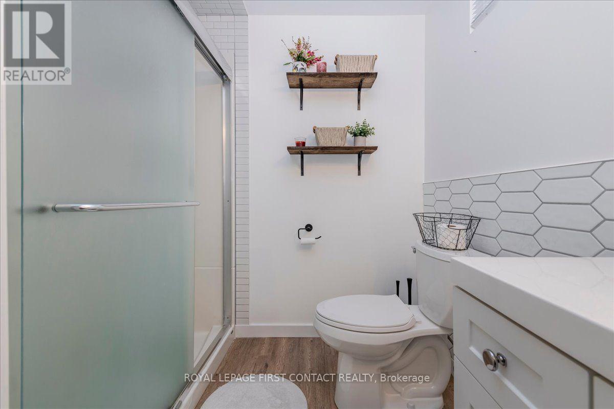 15 Sherwood Court, Barrie (Northwest), Ontario  L4N 9V2 - Photo 27 - S13762608