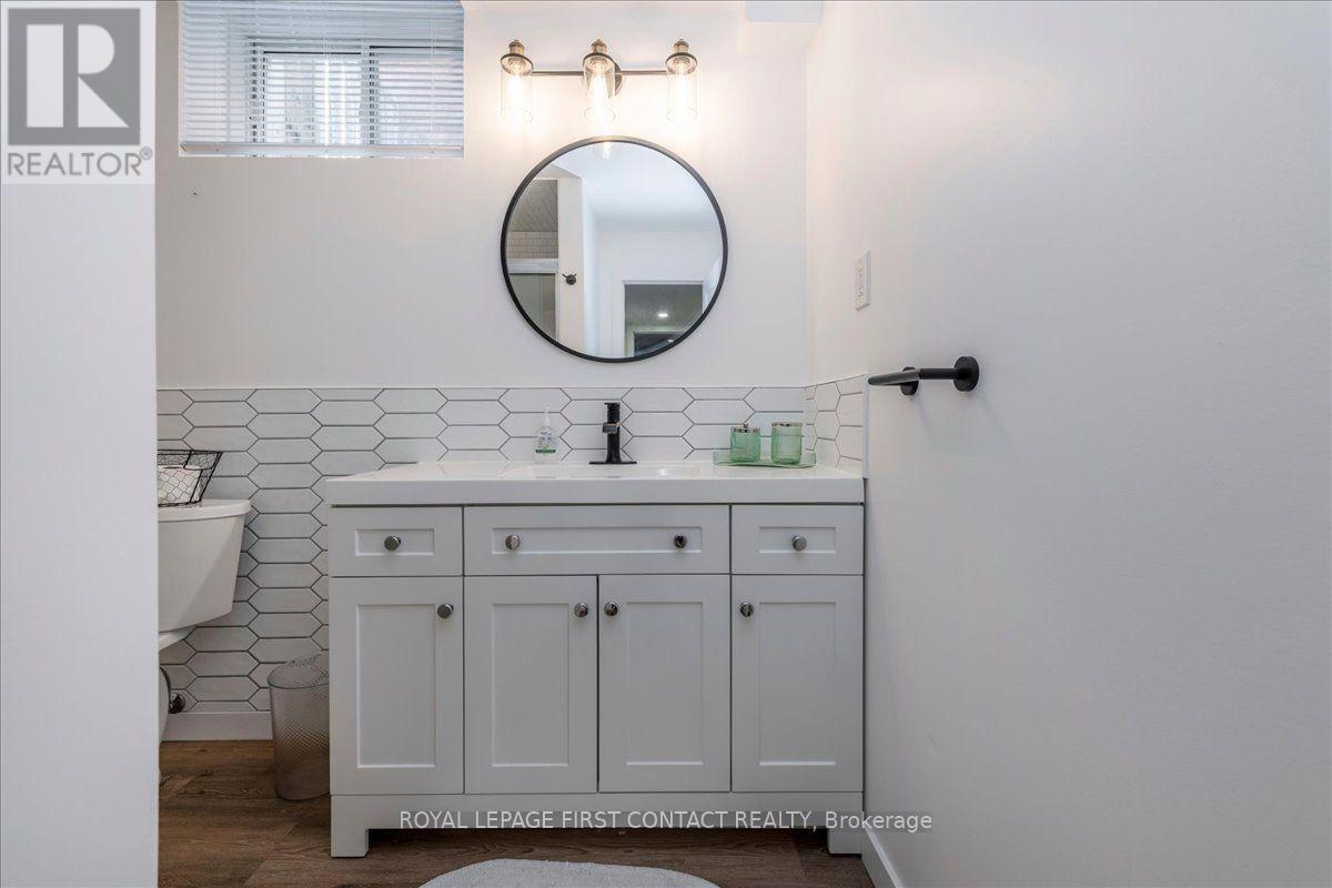 15 Sherwood Court, Barrie (Northwest), Ontario  L4N 9V2 - Photo 28 - S13762608