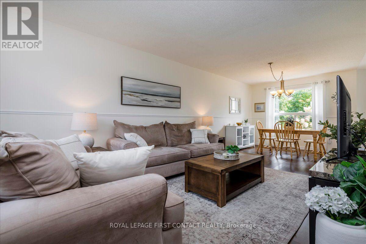 15 Sherwood Court, Barrie (Northwest), Ontario  L4N 9V2 - Photo 7 - S13762608