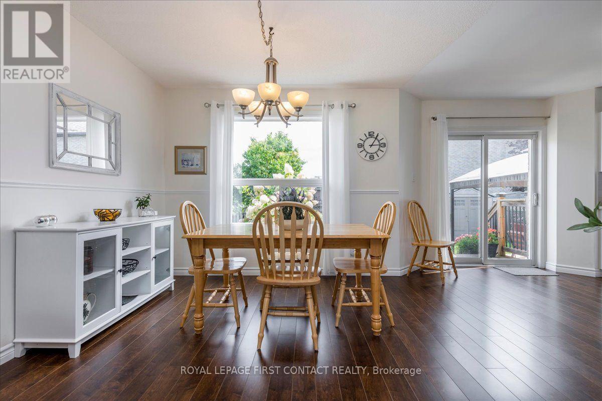 15 Sherwood Court, Barrie (Northwest), Ontario  L4N 9V2 - Photo 8 - S13762608
