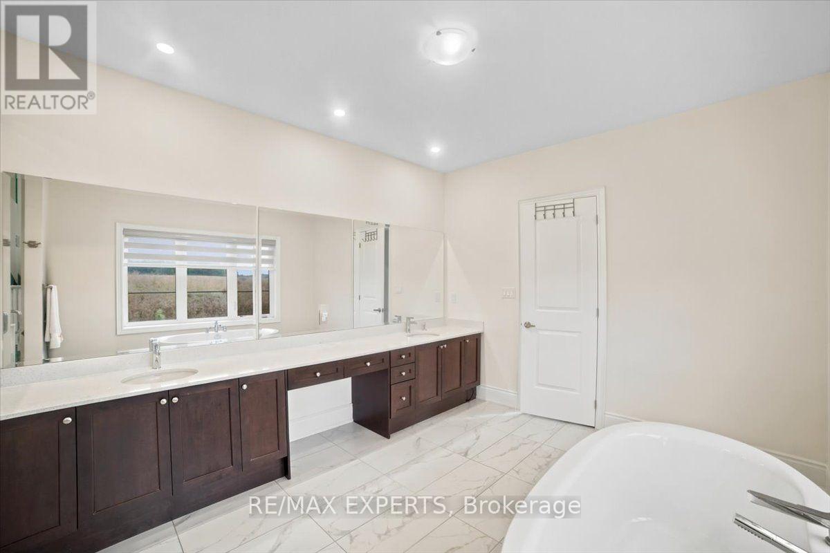 30 Midmorning Road, Brampton, Ontario  L1R 0N8 - Photo 17 - W13762686