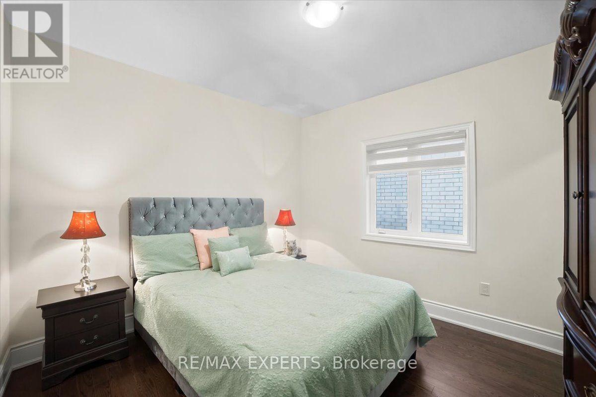 30 Midmorning Road, Brampton, Ontario  L1R 0N8 - Photo 21 - W13762686
