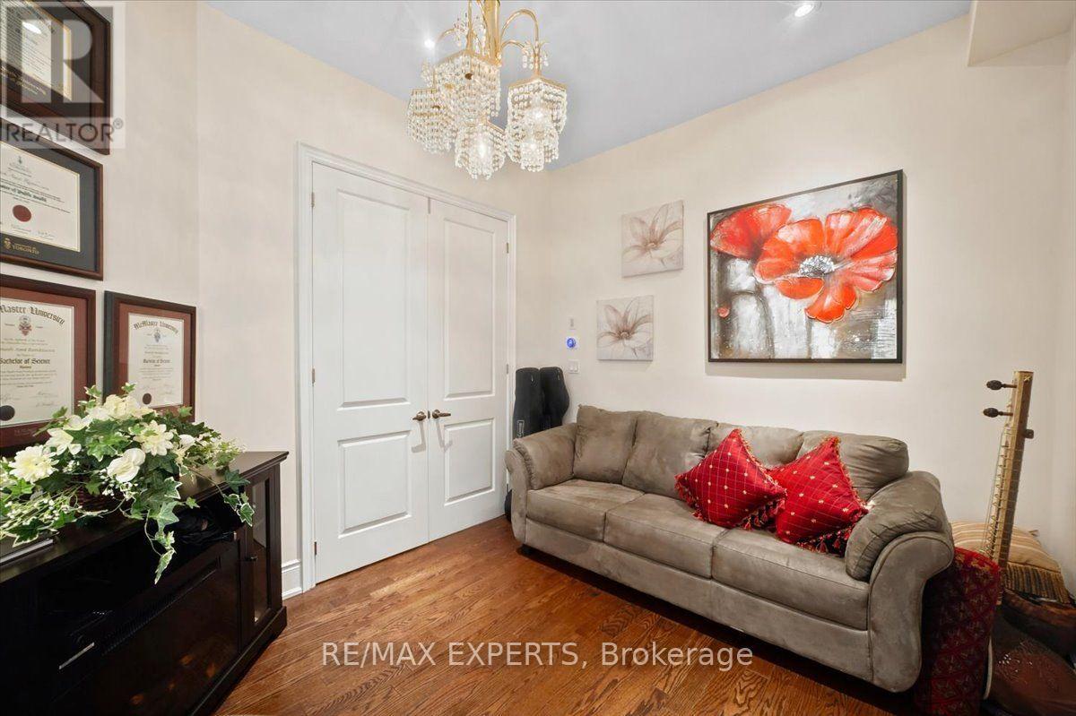 30 Midmorning Road, Brampton, Ontario  L1R 0N8 - Photo 28 - W13762686