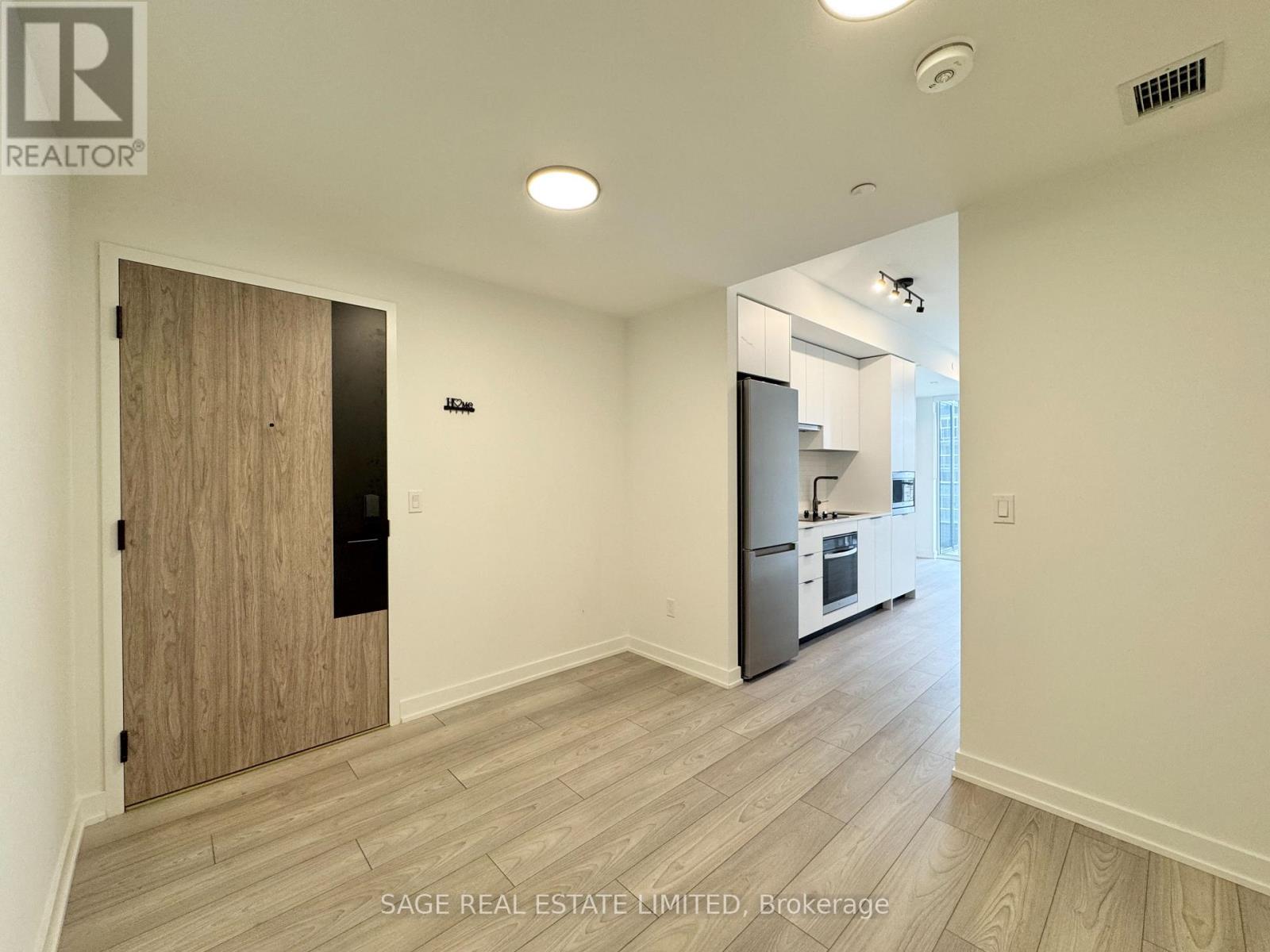 433 - 1007 The Queensway, Toronto, Ontario  M8Z 0H4 - Photo 2 - W13762702