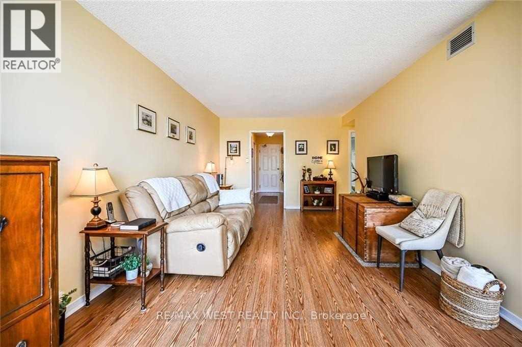 406 - 200 Limeridge Road W, Hamilton, Ontario  L9C 2V4 - Photo 6 - X13762650