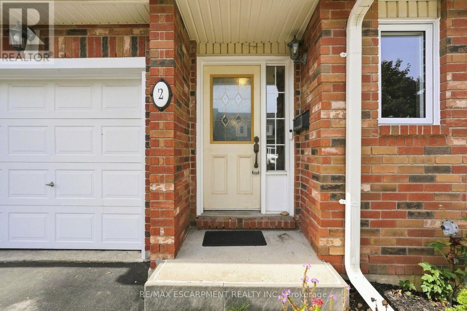 2 - 222 Fellowes Crescent, Hamilton, Ontario  L8B 0R1 - Photo 2 - X13762674