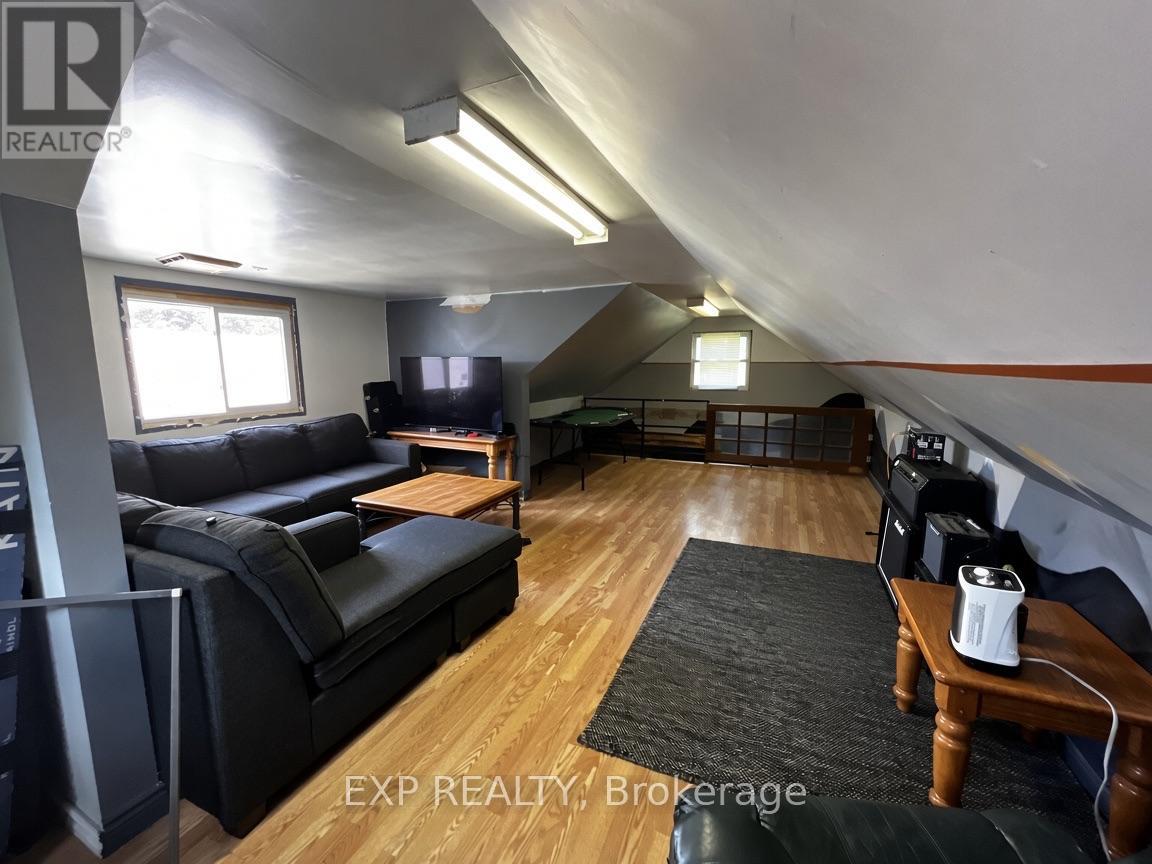 155 North Street, Southwest Middlesex, Ontario  N0L 1M0 - Photo 24 - X13760334