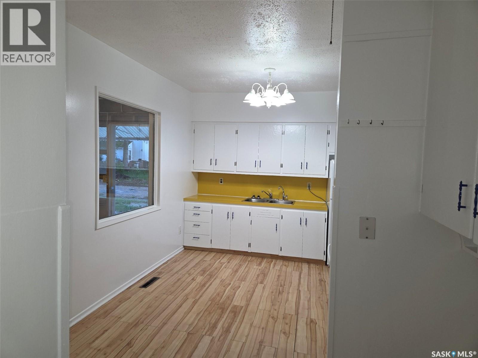 100 3rd Avenue N, Middle Lake, Saskatchewan  S0K 2X0 - Photo 14 - SK047955