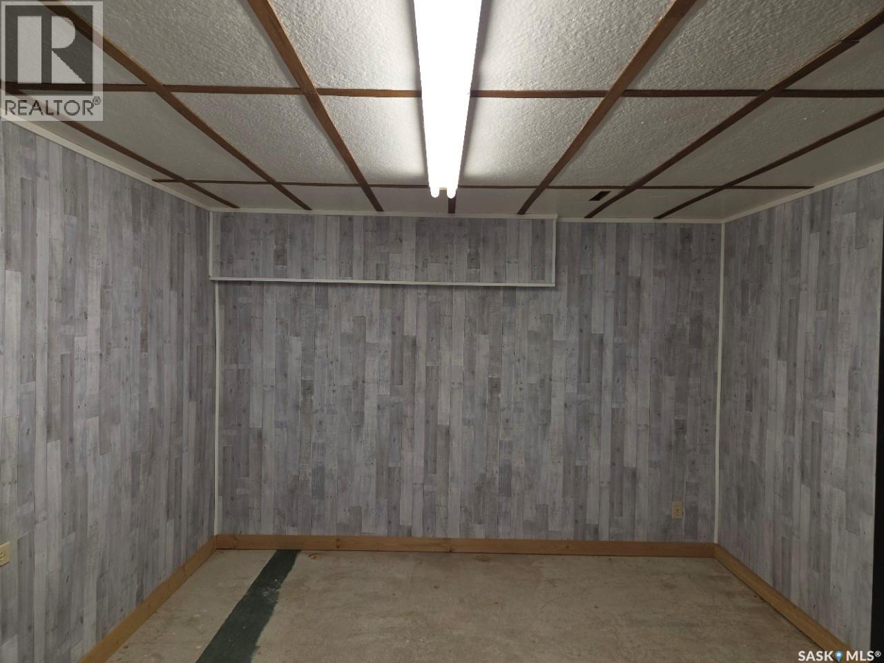 100 3rd Avenue N, Middle Lake, Saskatchewan  S0K 2X0 - Photo 34 - SK047955