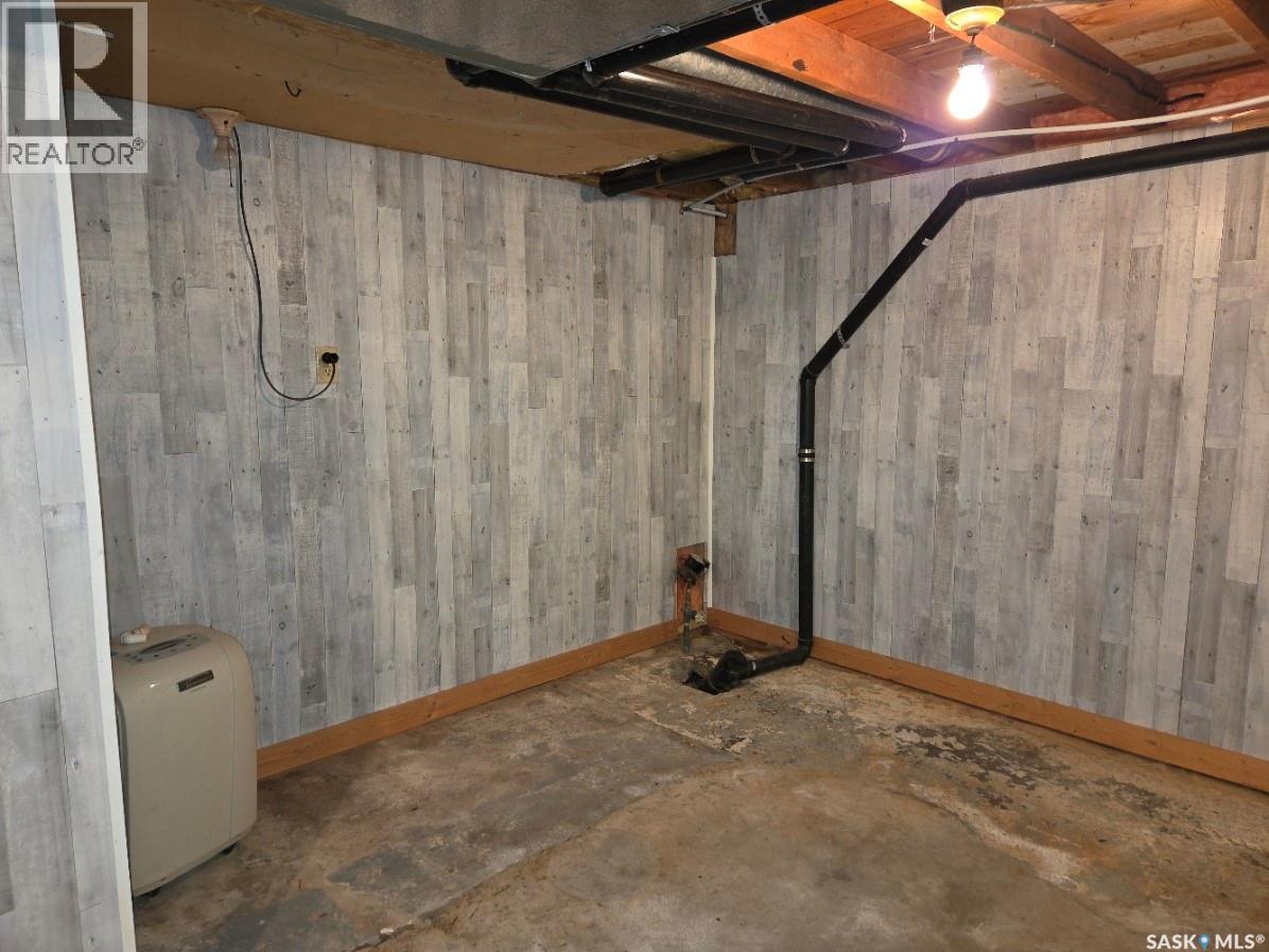 100 3rd Avenue N, Middle Lake, Saskatchewan  S0K 2X0 - Photo 40 - SK047955