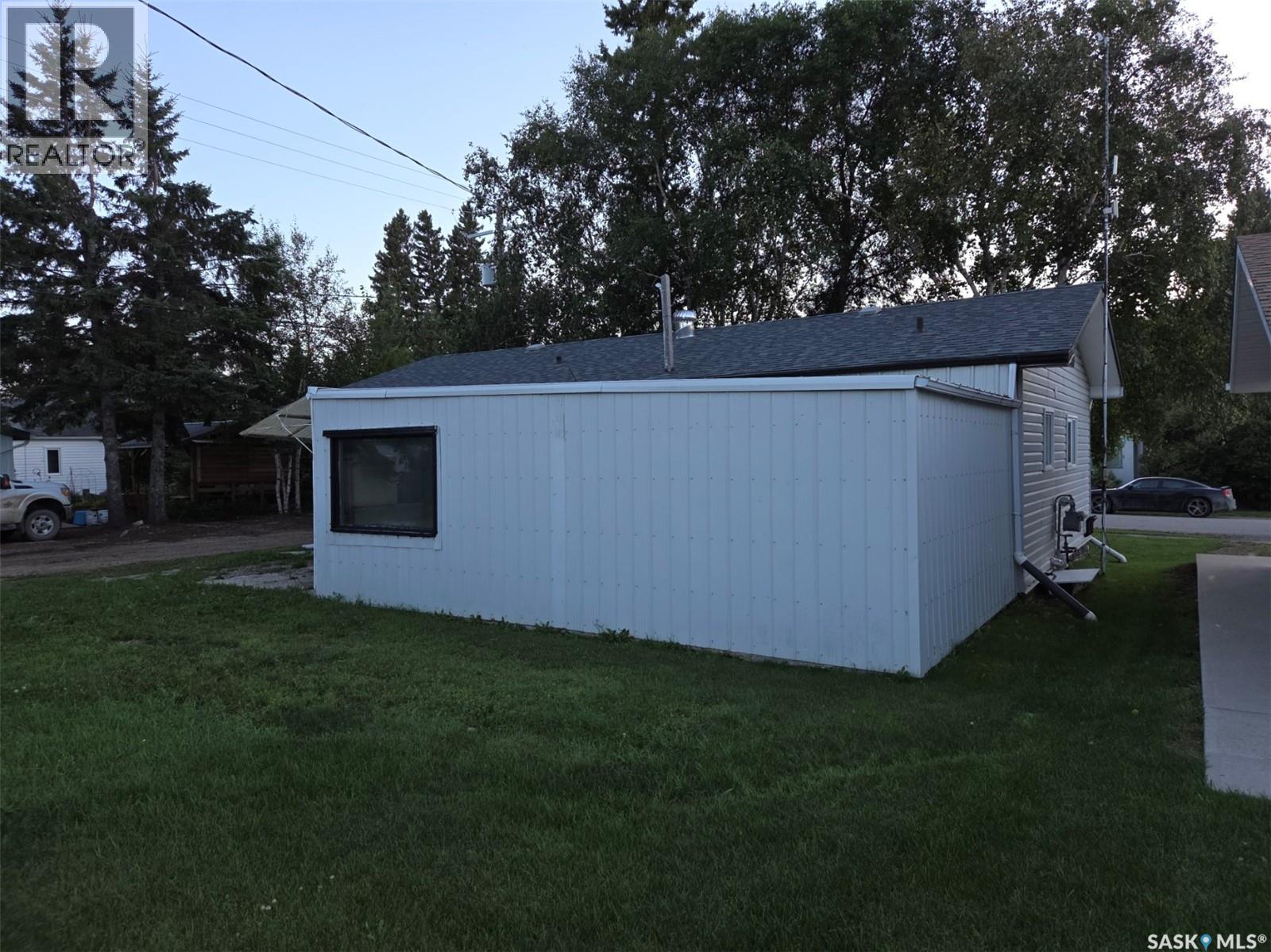 100 3rd Avenue N, Middle Lake, Saskatchewan  S0K 2X0 - Photo 7 - SK047955
