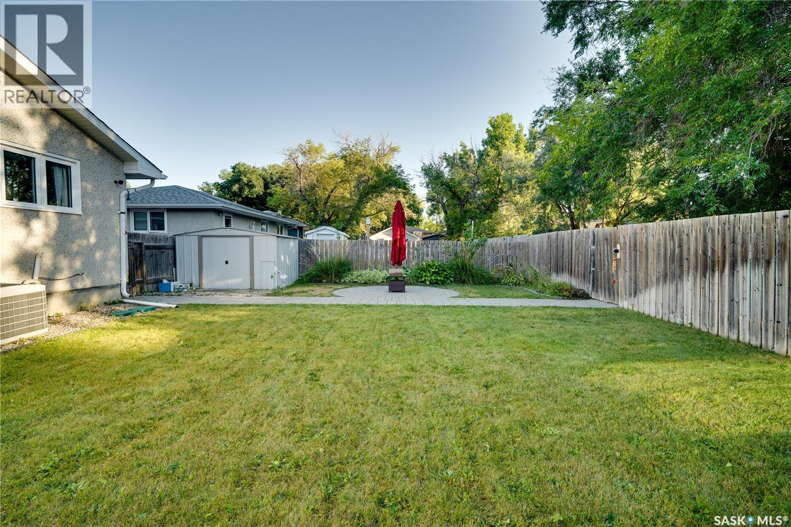 1304 Queen Crescent, Moose Jaw, Saskatchewan  S6H 3G4 - Photo 38 - SK047918