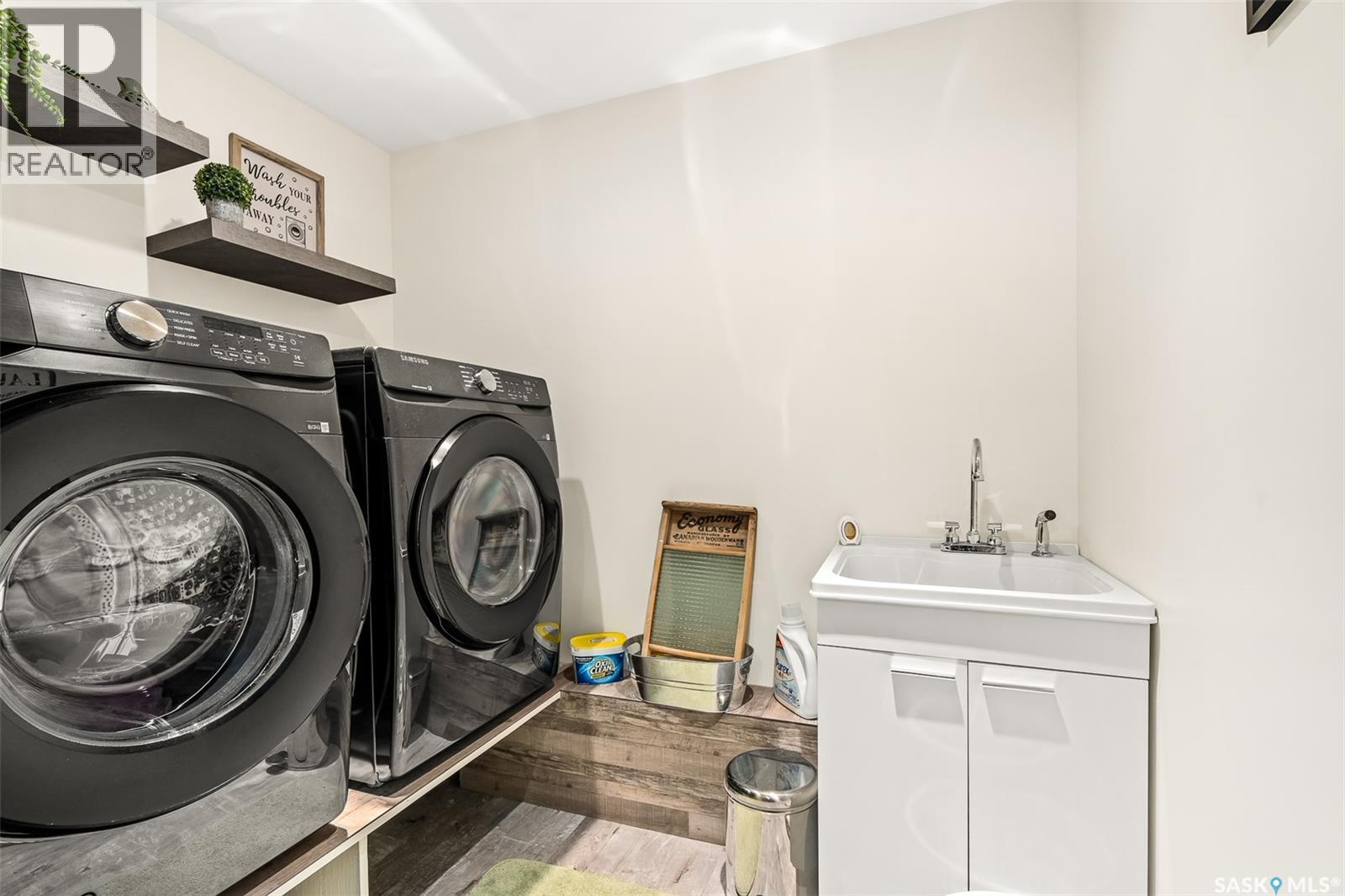 1130 Stadacona Street W, Moose Jaw, Saskatchewan  S6H 2B3 - Photo 60 - SK047803