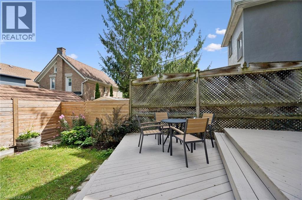 54 Willow Street, Waterloo, Ontario  N2J 1V5 - Photo 39 - 40854547
