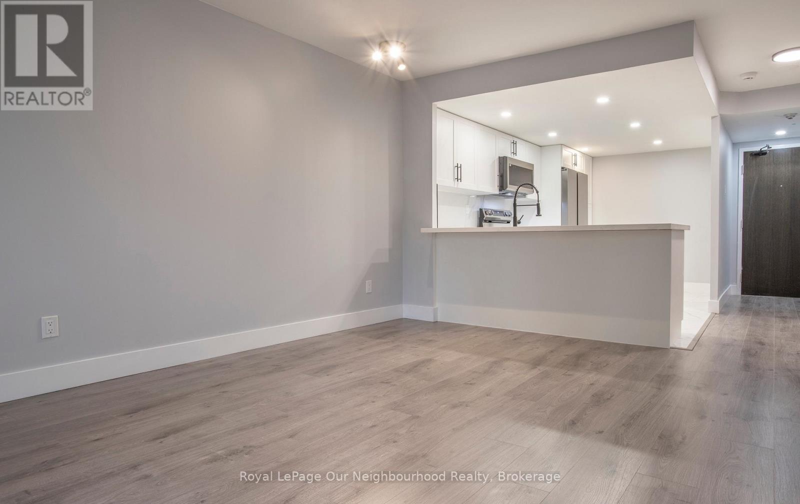 325 - 60 Homewood Avenue, Toronto, Ontario  M4Y 2X4 - Photo 8 - C13762952