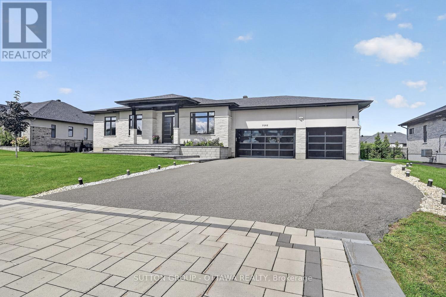 7095 Still Meadow Way, Ottawa, Ontario  K4P 1B8 - Photo 2 - X13760464