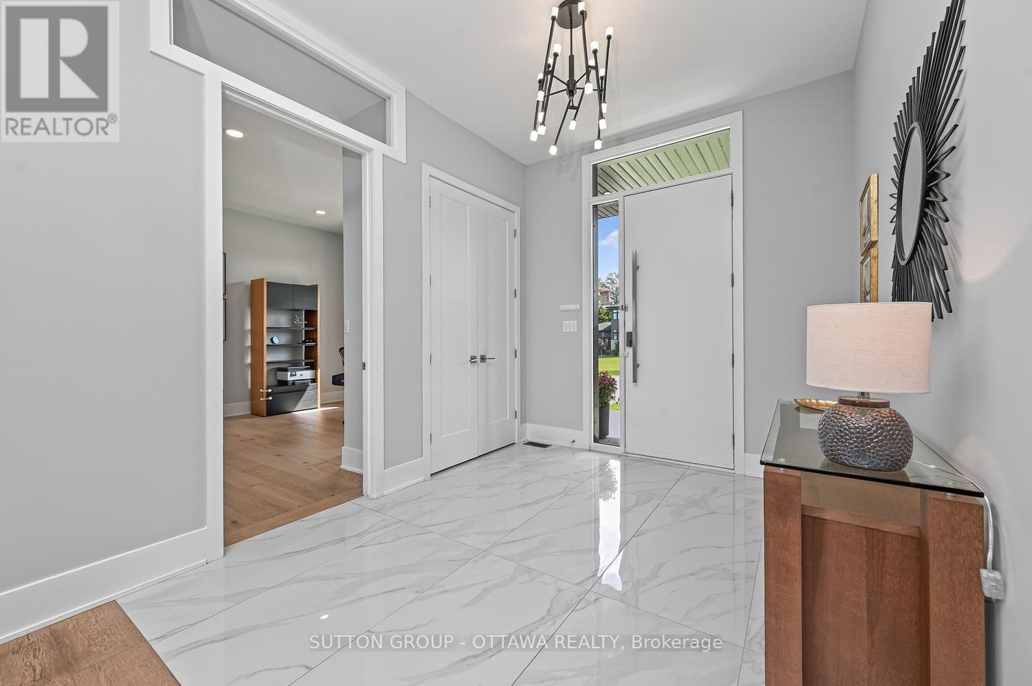 7095 Still Meadow Way, Ottawa, Ontario  K4P 1B8 - Photo 4 - X13760464