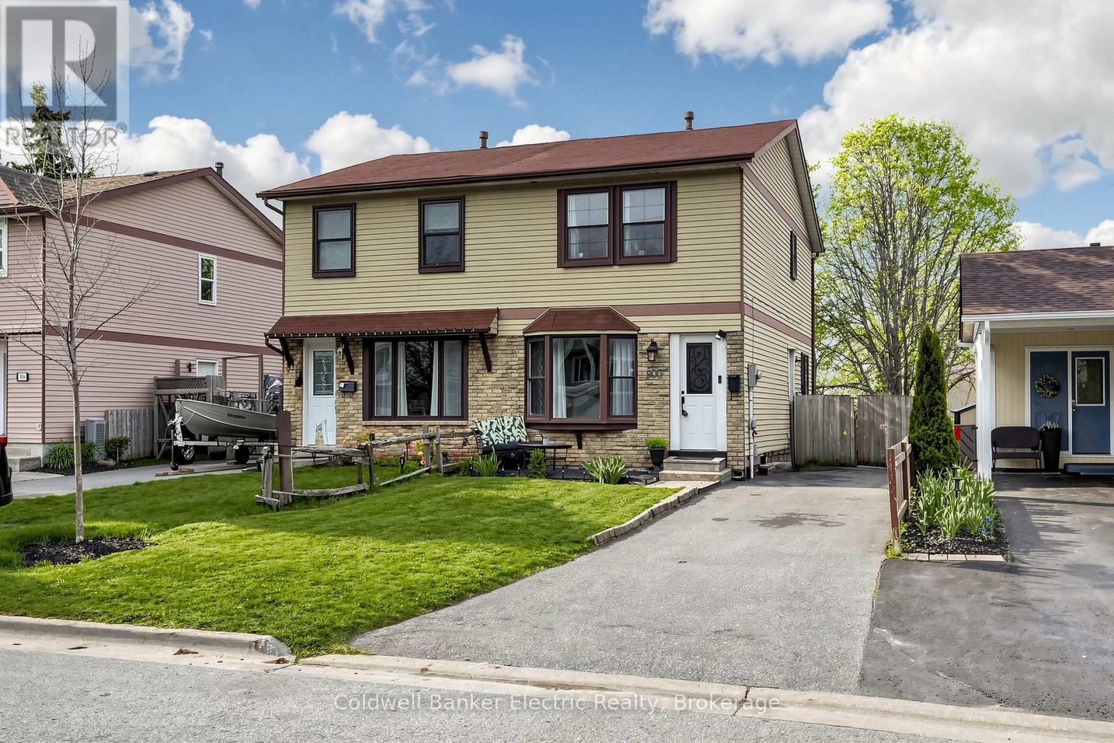 900 Southridge Street, Oshawa, Ontario  L1H 8A5 - Photo 3 - E13762820